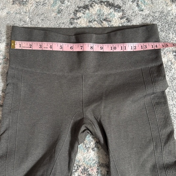 Lululemon Ebb to Street Seamless Leggings - Picture 10 of 12